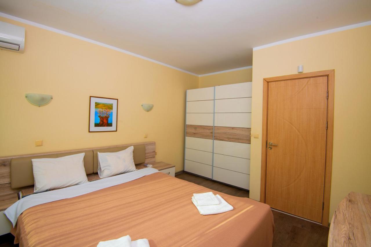Evi Apartments 2 Pomorie Eksteriør billede