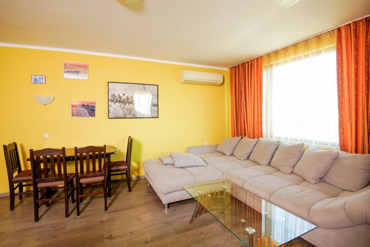 Evi Apartments 2 Pomorie Eksteriør billede